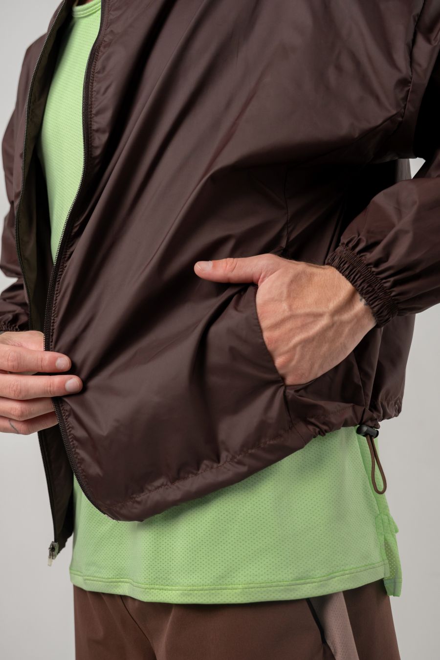 Chaqueta Active Flow Chocolate para Hombre