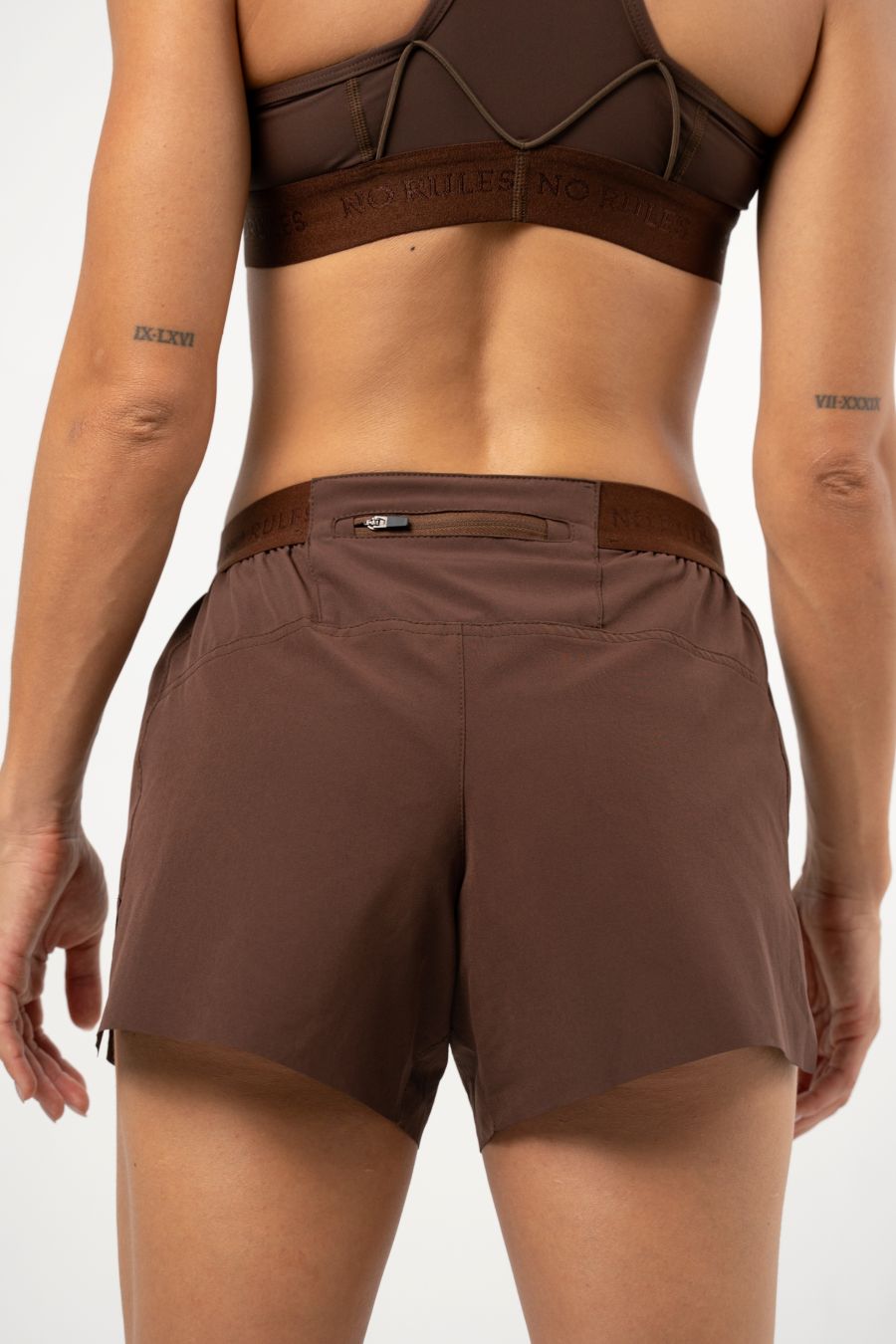 Short Clásico de Running Chocolate
