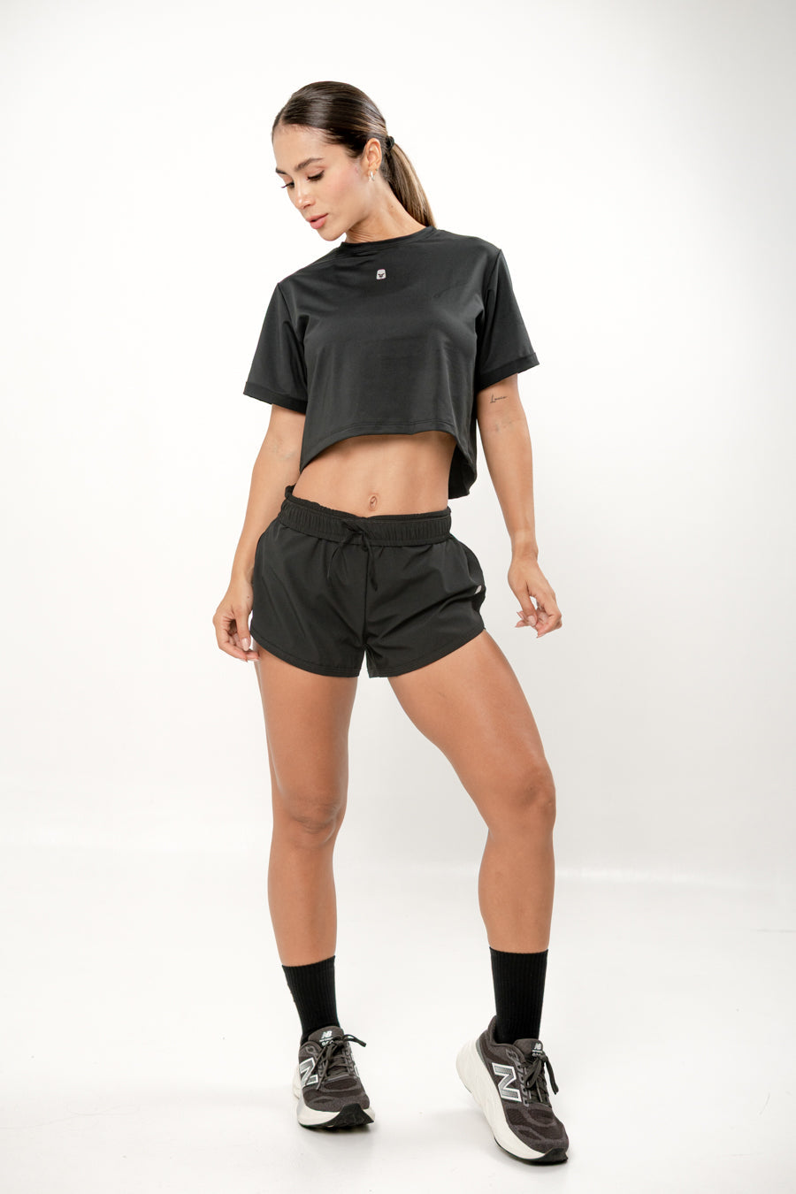 SHORT NEGRO DE LYCRA PARA CORRER