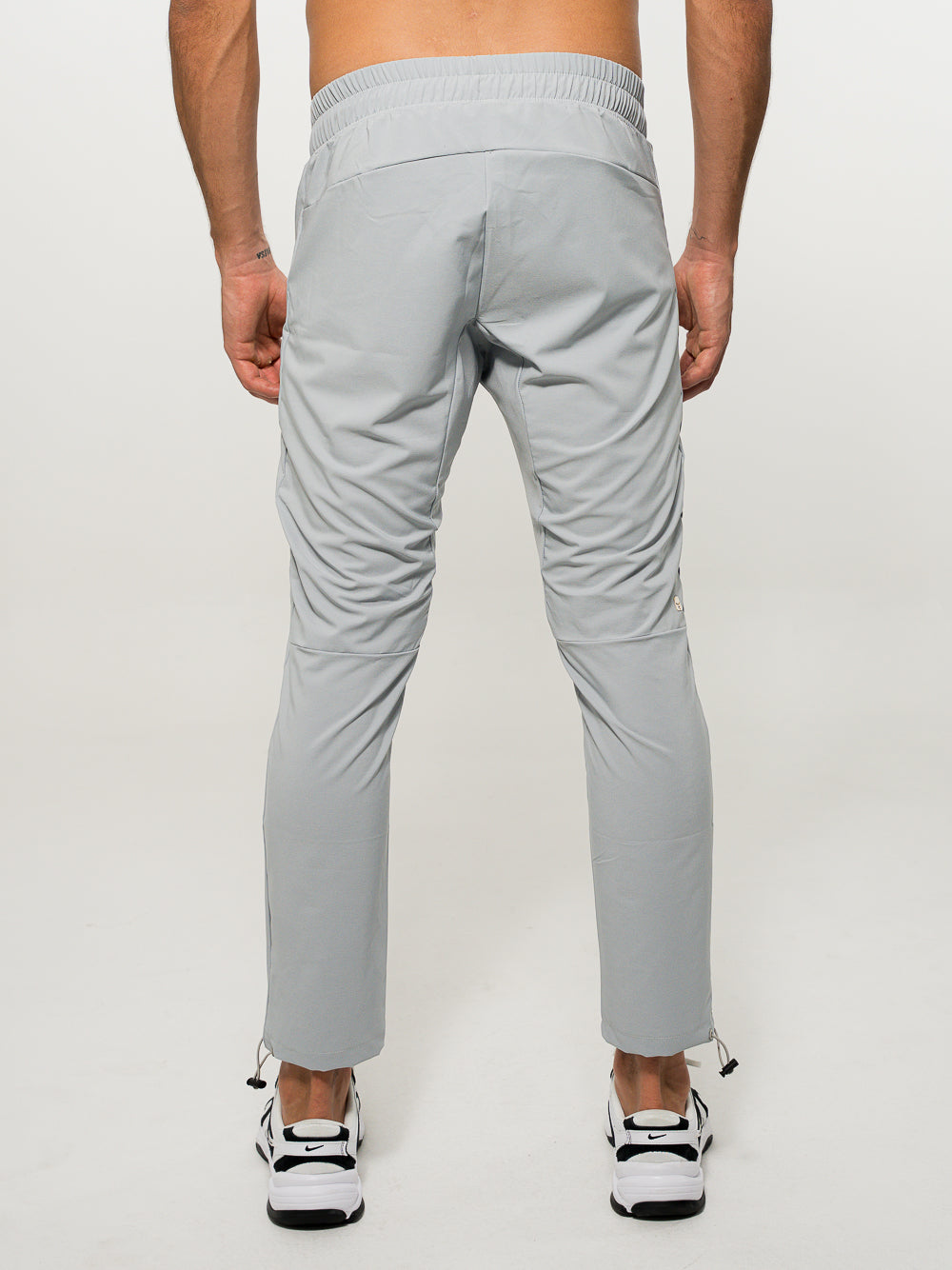 Jogger Casual Logo 3D Hombre Gris
