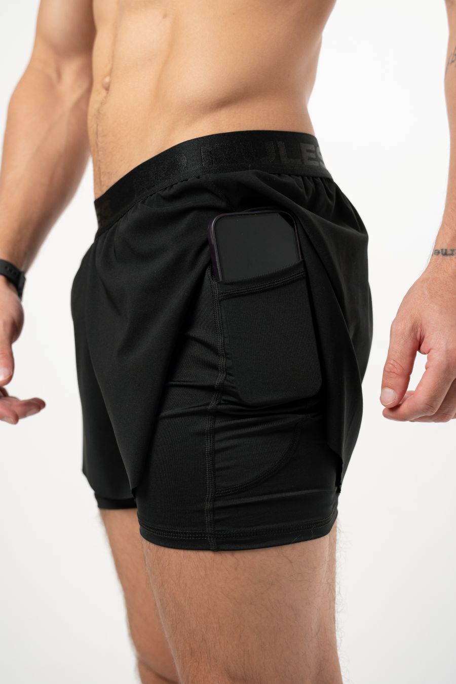 Pantalones cortos Core Motion negros unisex