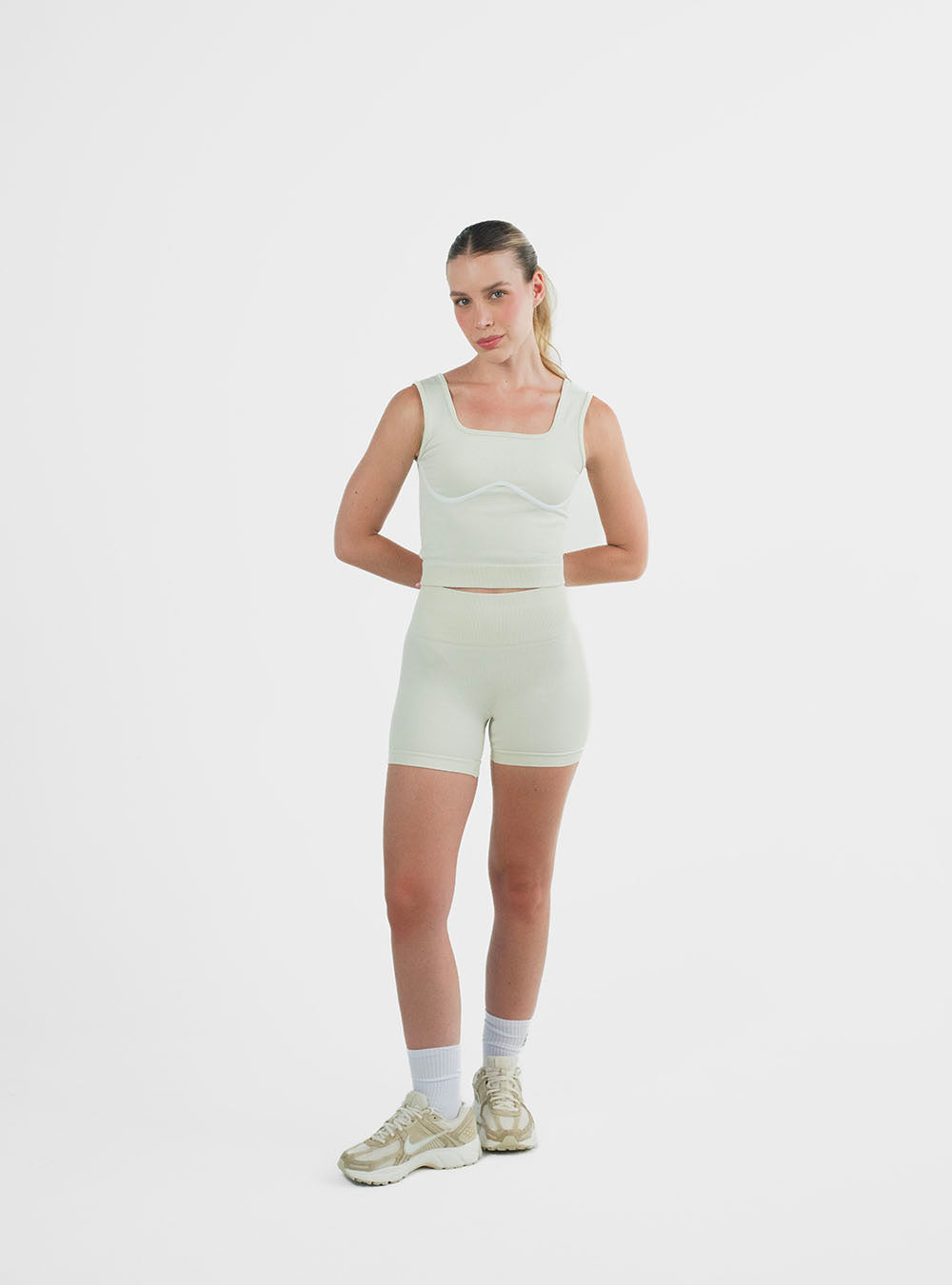 Strive Sleeve Top Vainilla