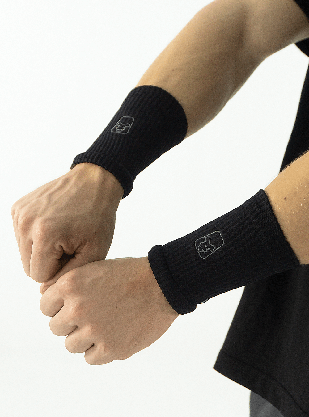 PULSERAS NEGRO