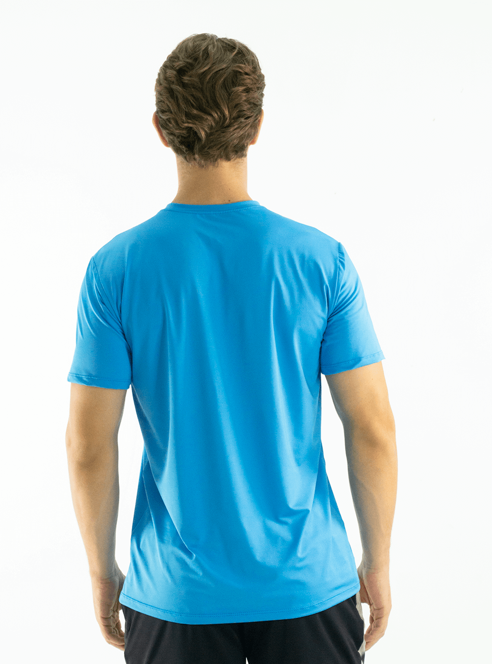 CAMISETA BÁSICA DE TELA FRÍA AZUL CIELO